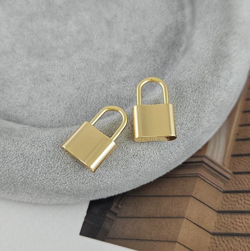 УЦЕНКА Подвеска Замочек 18x11 мм позолота 14К (9408-З-УЦ) купить с доставкой по России | Интернет-магазин Viva Beads