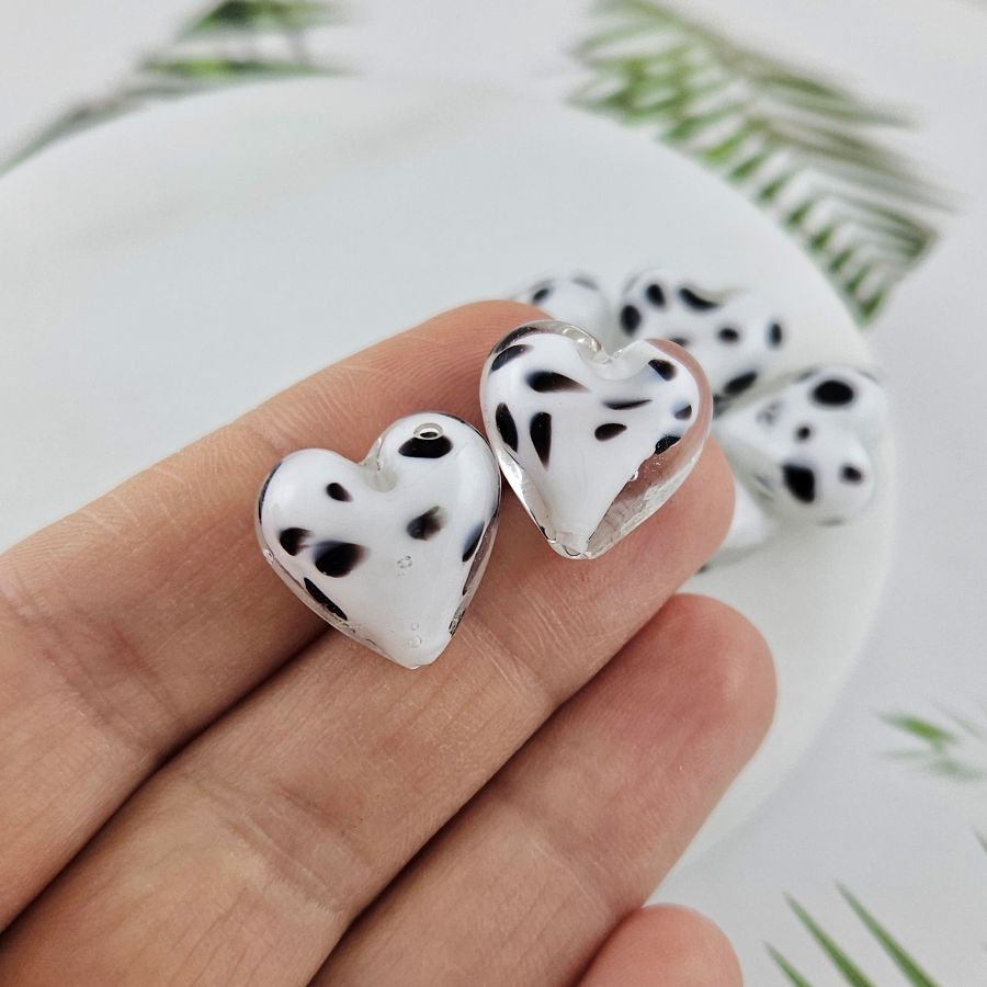 Бусина лэмпворк Сердце ок. 15 мм, белый (10030-БЕЛ) купить с доставкой по России | Интернет-магазин Viva Beads