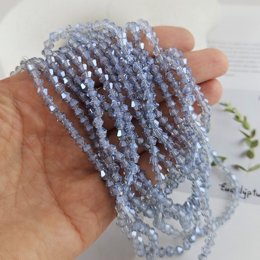 Нить 33 см Хрустальные бусины биконус 3.9х4.6 мм серо-голубой (8462-4-СЕРГОЛ) купить в Воронеже | Заказать в интернет-магазине Viva Beads
 Нить 33 см Хрустальные бусины биконус 3.9х4.6 мм серо-голубой (8462-4-СЕРГОЛ) купить в Воронеже  | Заказать в интернет-магазине Viva Beads