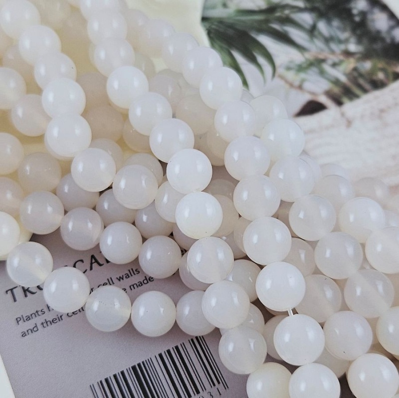 Нить 37 см Агат белый ок. 10 мм бусины гладкий шар (7255-10) для бижутерии купить с доставкой по России | Интернет‑магазин Viva Beads
