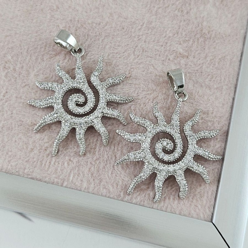 Подвеска Солнце 30x27.2 мм с фианитами и родиевым покрытием (10075-Р) купить с доставкой по России | Интернет-магазин Viva Beads