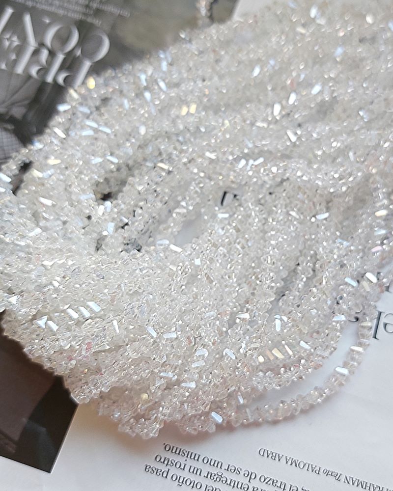 Нить 32 см Бусина хрустальная крошка ок. 4 мм прозрачный с блеском (7338-4-ПРОЗБЛ) купить в Воронеже | Заказать в интернет-магазине Viva Beads
 Нить 32 см Бусина хрустальная крошка ок. 4 мм прозрачный с блеском (7338-4-ПРОЗБЛ) купить в Воронеже  | Заказать в интернет-магазине Viva Beads