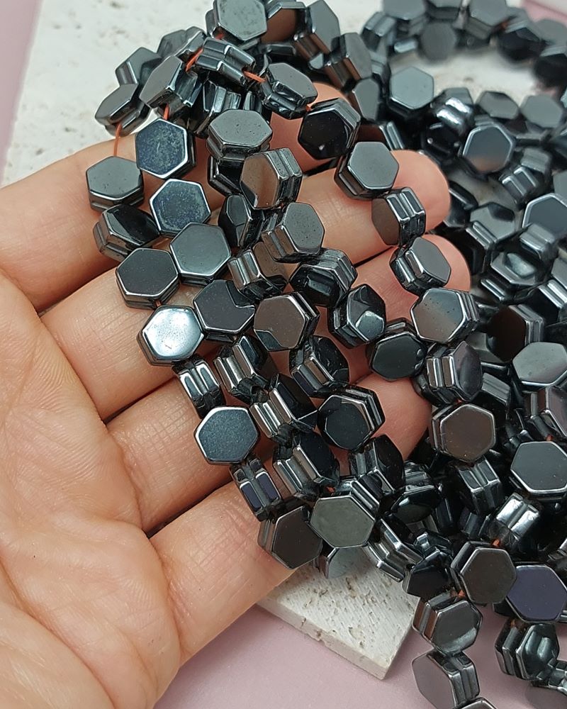 Нить 19 см Гематит 8х5 мм шестигранник цвет черный (7969-Ч)	 купить в Воронеже | Заказать в интернет-магазине Viva Beads
