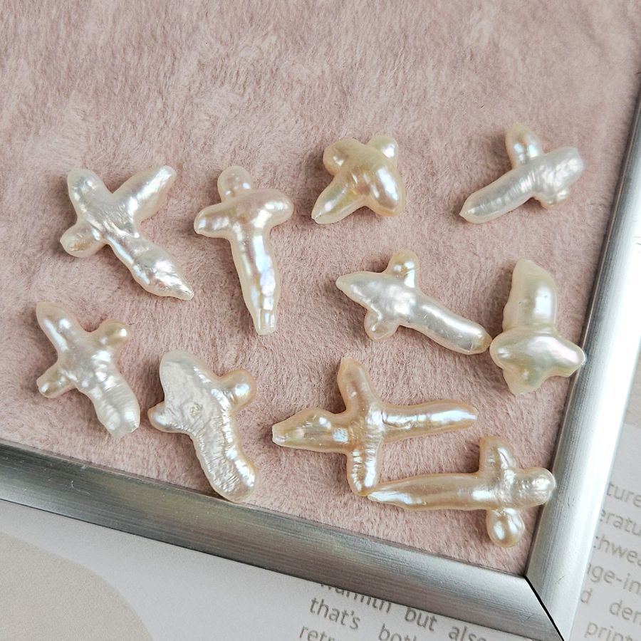 1 шт. Жемчуг речной барокко 16-30х14-20 мм, форма крест (6770-МАЛ) купить с доставкой по России | Интернет-магазин Viva Beads