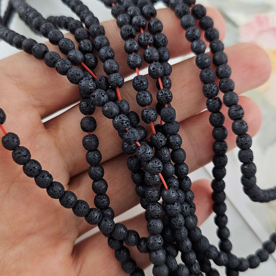 Нить 40 см Гематит, гематин ок. 4 мм пористый, бусины гладкий шар, черный (10159)	 для бижутерии купить с доставкой по России | Интернет‑магазин Viva Beads
