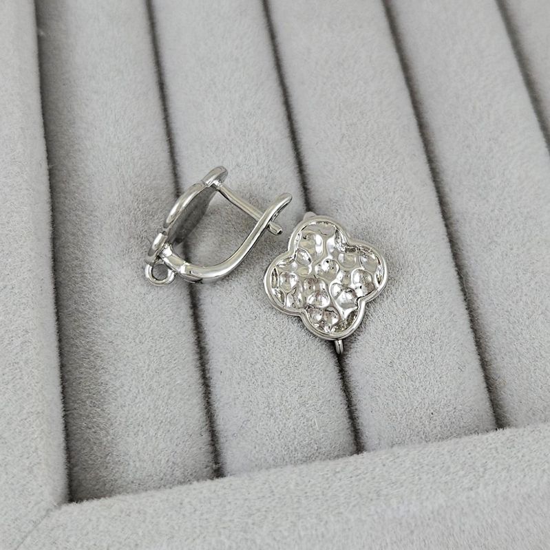 УЦЕНКА Швензы с замком Клевер 15.5х14 мм родиевое покрытие (9472-Р-УЦ) купить в Воронеже | Заказать в интернет-магазине Viva Beads
