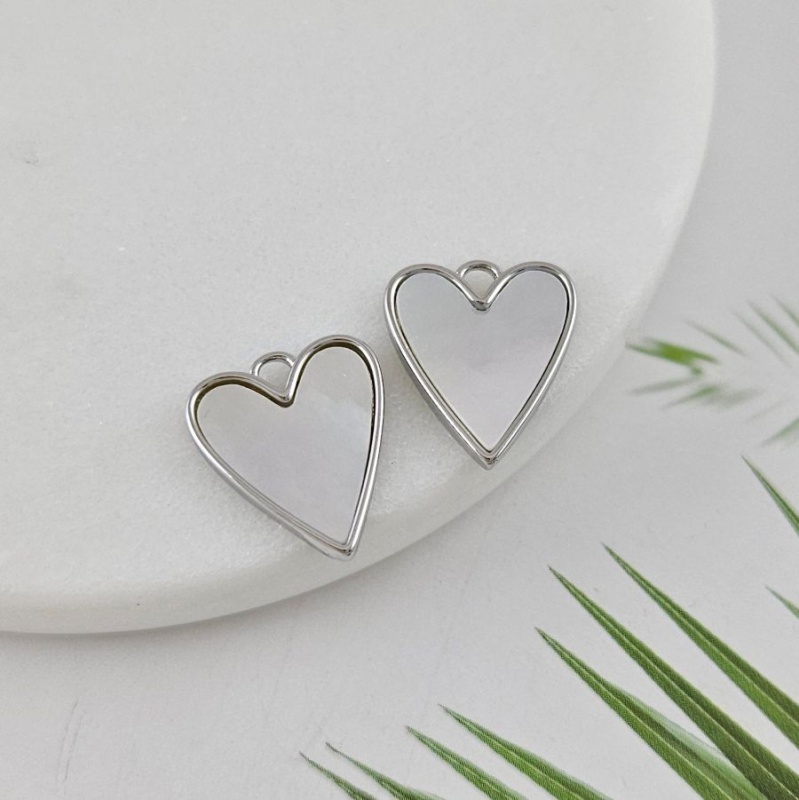 Подвеска Сердце 16.5х14.2 мм с перламутром, родиевое покрытие (10024-Р)