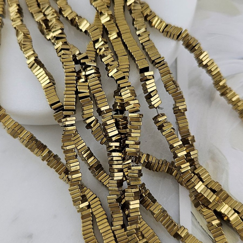 Нить 40 см Гематит, гематин ок. 3х0.9 мм бусины плоский квадрат, цвет античное золото (7896-3) для бижутерии купить с доставкой по России | Интернет‑магазин Viva Beads
