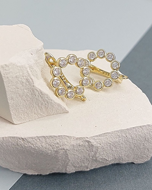 УЦЕНКА Швензы с английским замком 18х14.6 мм с фианитами, позолота (8238-З-УЦ) купить в Воронеже | Заказать в интернет-магазине Viva Beads
