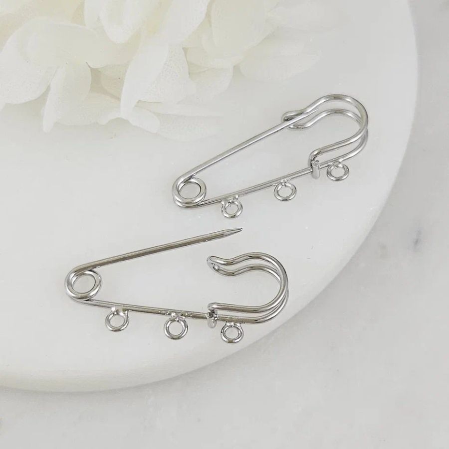 Булавка основа для броши 30 мм, 3 петли, родиевое покрытие (9599-Р) купить с доставкой по России | Интернет-магазин Viva Beads