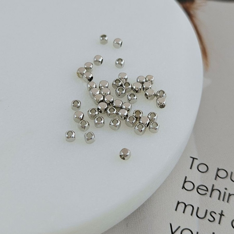 10 шт. Бусина разделитель куб 2 мм родиевое покрытие (8869-2-Р) купить в Воронеже | Заказать в интернет-магазине Viva Beads
