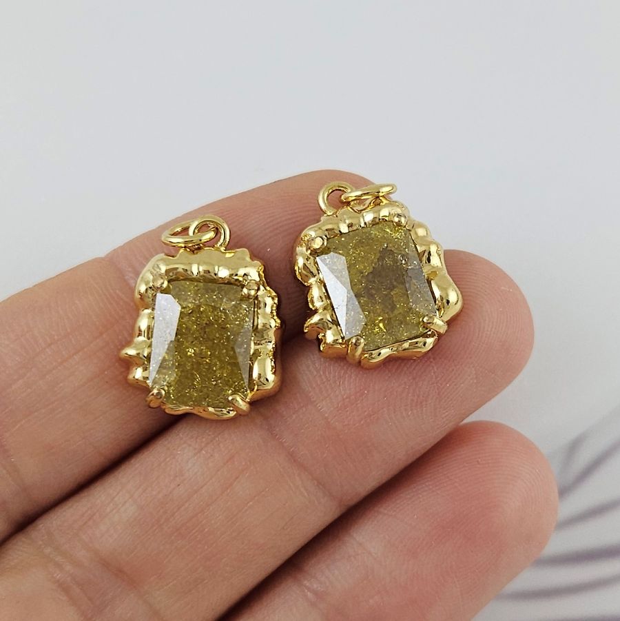 Подвеска 16.3х13.5 мм с кристаллом кракле, желто-зеленый, позолота 18К (6809-ЖЗЗ)