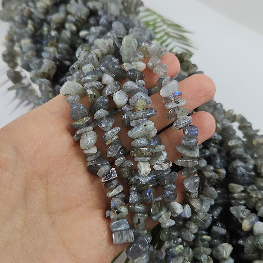 Нить 39 см Лабрадорит натуральный 5-8 мм крошка (6880) купить в Воронеже | Заказать в интернет-магазине Viva Beads
