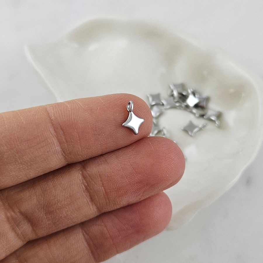 Подвеска Звезда мини 8.5х5.5 мм, родиевое покрытие (10133-Р) купить с доставкой по России | Интернет-магазин Viva Beads