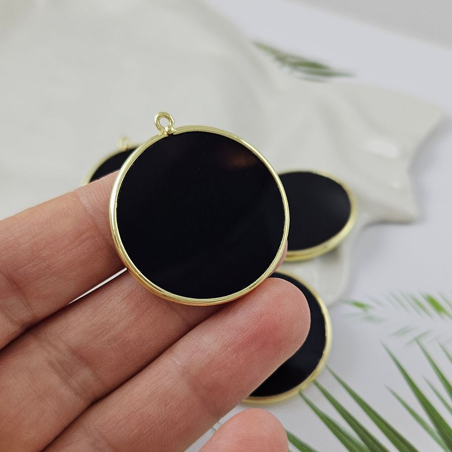 Подвеска круглая 33.6х30.3 мм черный агат, позолота 14К (9999-З) купить в Воронеже | Заказать в интернет-магазине Viva Beads
