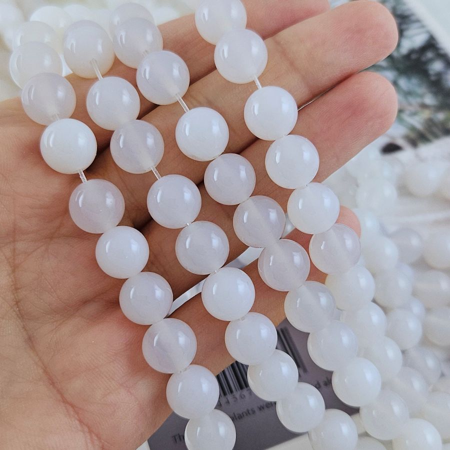 Нить 37 см Агат белый ок. 10 мм бусины гладкий шар (7255-10) для бижутерии купить с доставкой по России | Интернет‑магазин Viva Beads
