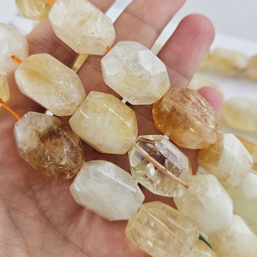 УЦЕНКА 1 шт. Бусина крупная граненая 20-25x14-17 мм, цитрин (10027-ЦИТ-УЦ)