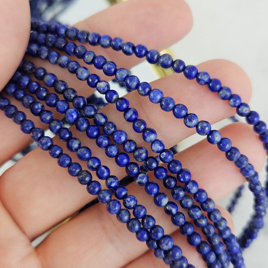 Нить 38 см Лазурит натуральный ок. 3 мм, бусины гладкий шар (2524-3) для бижутерии купить с доставкой по России | Интернет‑магазин Viva Beads
