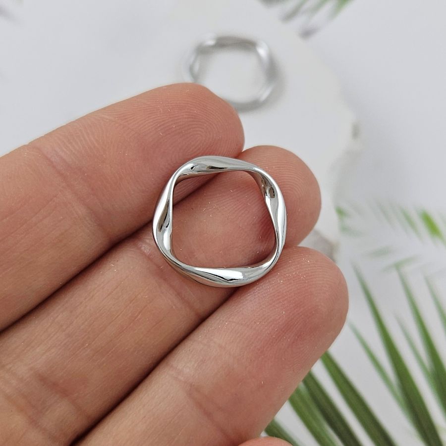 Кольцо коннектор витое ок. 16 мм родиевое покрытие (8156-16-Р) купить в Воронеже | Заказать в интернет-магазине Viva Beads
