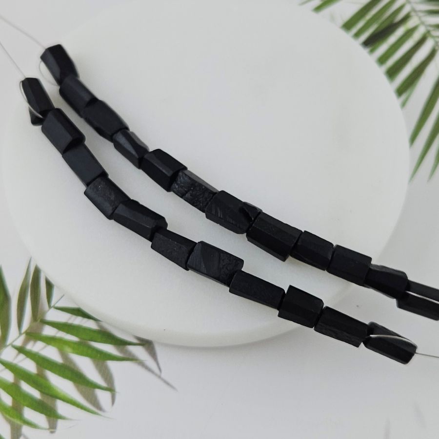 УЦЕНКА 10 шт. Шунгит натуральный матовый кусочки 11-13x7-8 (8483) купить в Воронеже | Заказать в интернет-магазине Viva Beads
