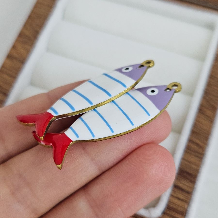 Подвеска Рыба 40х13.8х2.8 мм с эмалью, сталь в позолоте 18К (1051-ГОЛ) купить с доставкой по России | Интернет-магазин Viva Beads