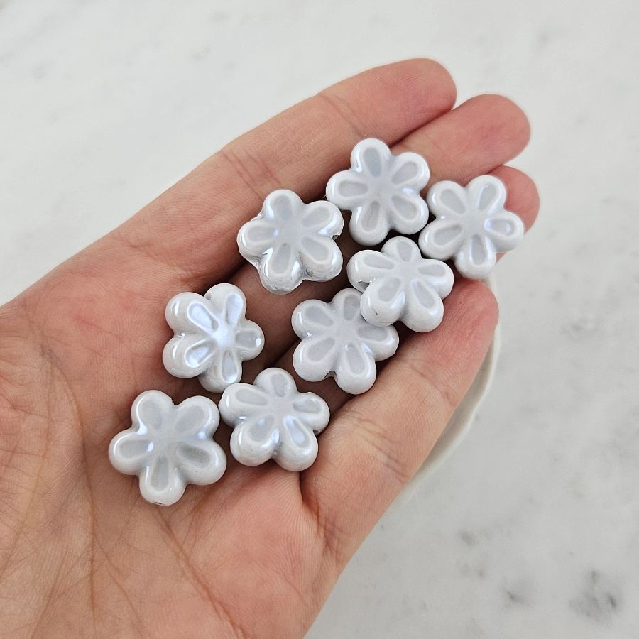 1 шт. Бусина Цветок 18 мм серый, керамика (6478-18-СЕР) купить с доставкой по России | Интернет-магазин Viva Beads