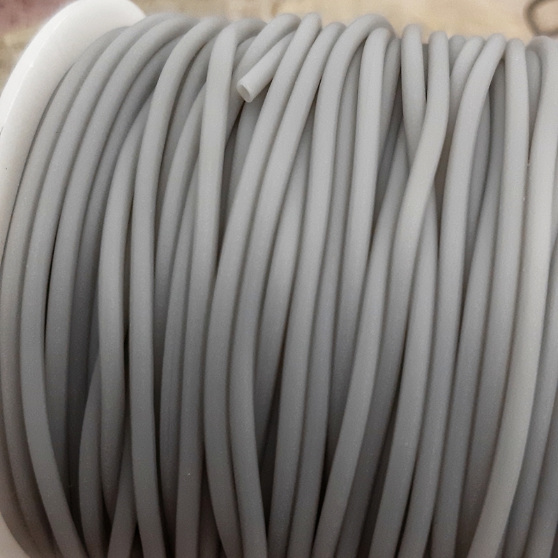 Резиновый полый шнур 2 мм серый (3511)