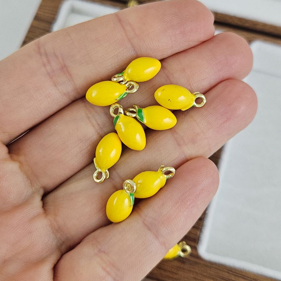 Подвеска лимон 12.9х6 мм эмаль, желтый,  цвет золота (10262-З) купить с доставкой по России | Интернет-магазин Viva Beads