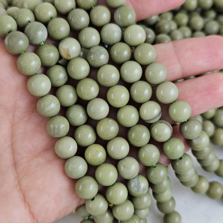 Нить 18 см Агат Авокадо ок. 8.2 мм бусины гладкий шар (10267-8) для бижутерии купить с доставкой по России | Интернет‑магазин Viva Beads
