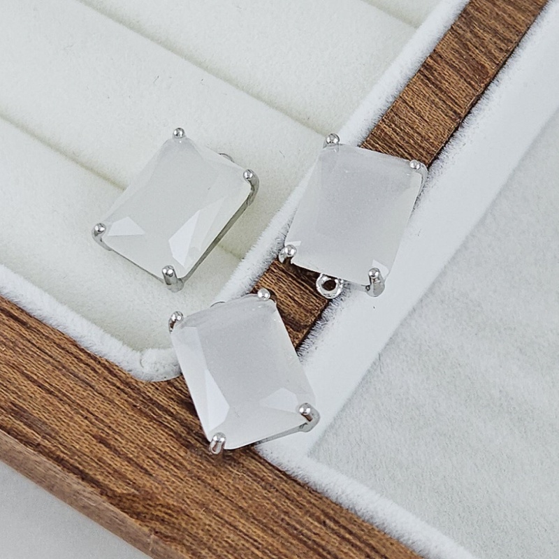 УЦЕНКА Подвеска прямоугольная с кристаллом 13.5x9 мм, родиевое покрытие, белый (10216-Р-БЕЛ-УЦ)