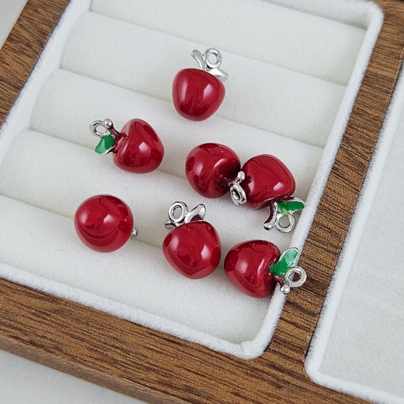 Подвеска Яблоко 14.6x10 мм, эмаль, цвет платины (10261-П) купить с доставкой по России | Интернет-магазин Viva Beads