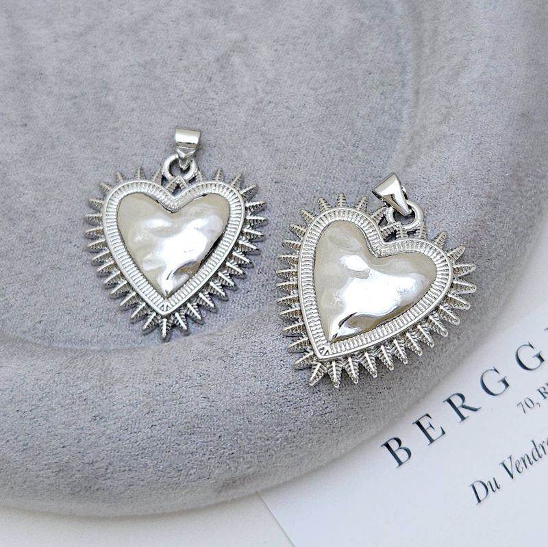 УЦЕНКА Подвеска Сердце 26.8x24.8 мм с родиевым покрытием (8700-Р-УЦ)