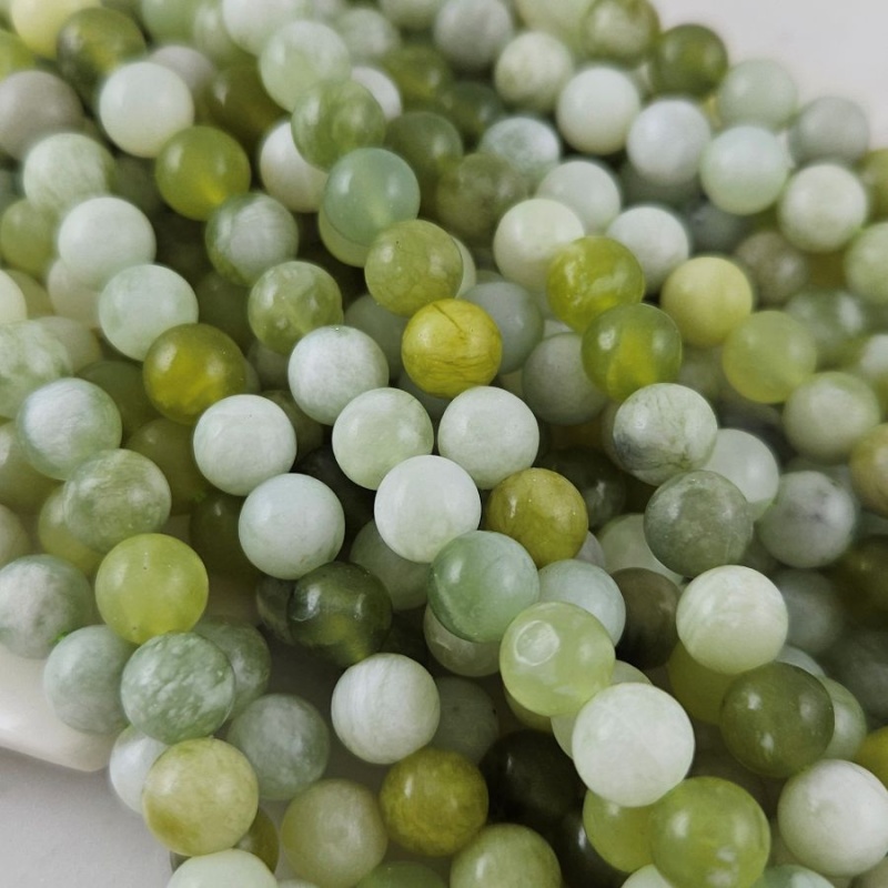 Нить 36 см Нефрит ок. 8 мм бусины гладкий шар (10120-8) для бижутерии купить с доставкой по России | Интернет‑магазин Viva Beads
