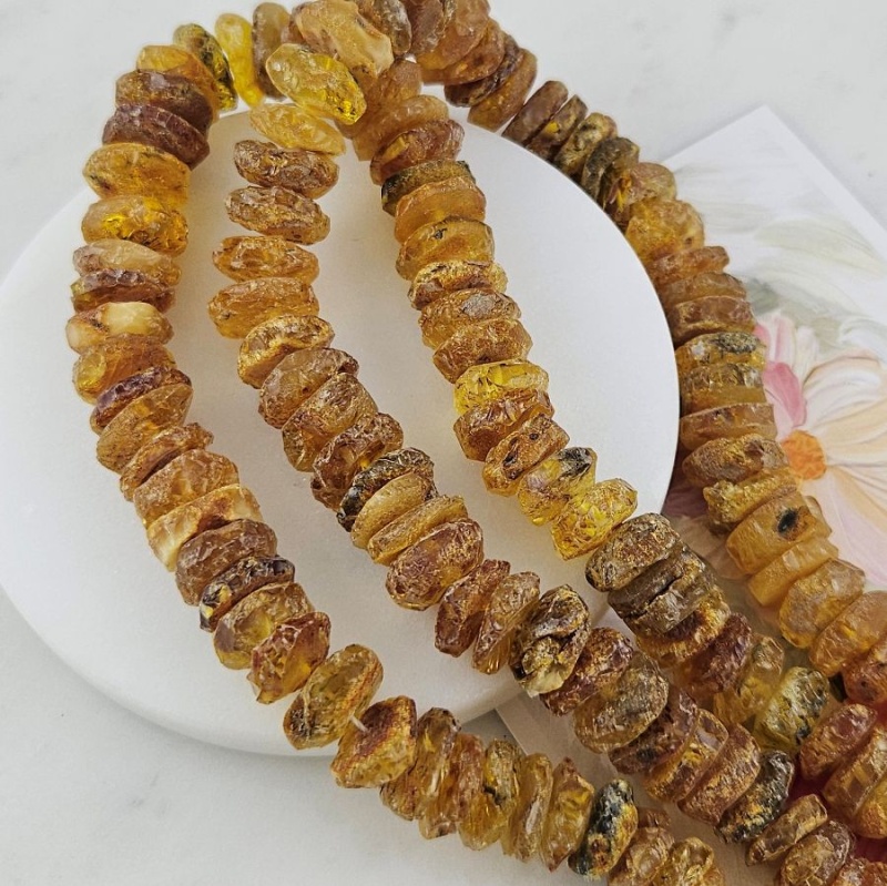 1 шт. Янтарь натуральный 10-11х3-5 мм диски необработанные (10152-10/11) для бижутерии купить с доставкой по России | Интернет‑магазин Viva Beads
