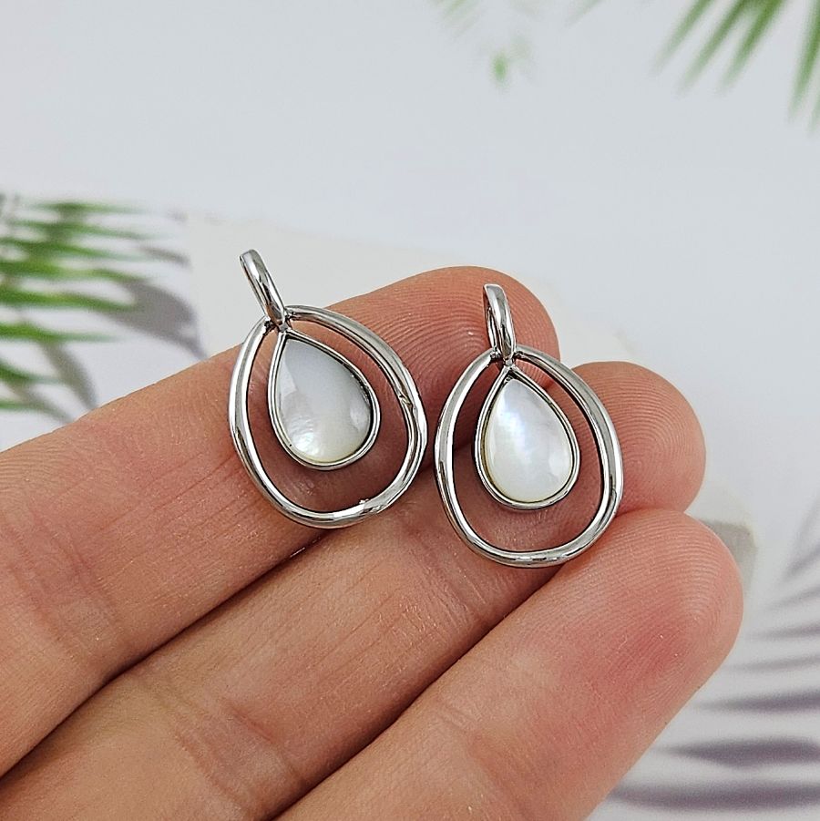 Подвеска Капля с перламутром 21x13.5 мм, родиевое покрытие (9980-Р)