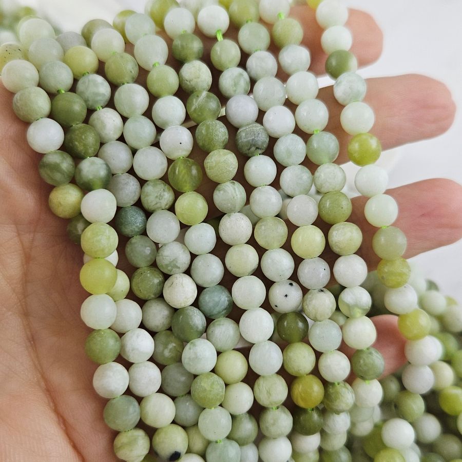 Нить 37 см Нефрит ок. 6 мм бусины гладкий шар (10120-6) для бижутерии купить с доставкой по России | Интернет‑магазин Viva Beads
