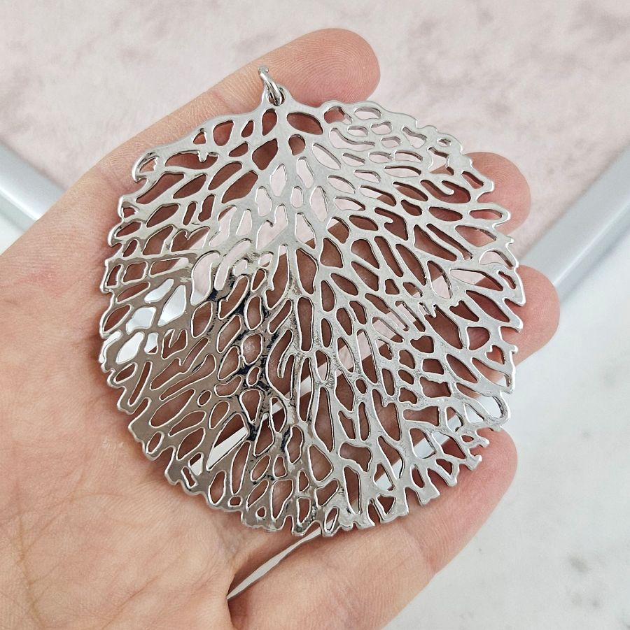 Подвеска кулон крупный Лист 65x62 мм родиевое покрытие (10184-Р) купить с доставкой по России | Интернет-магазин Viva Beads