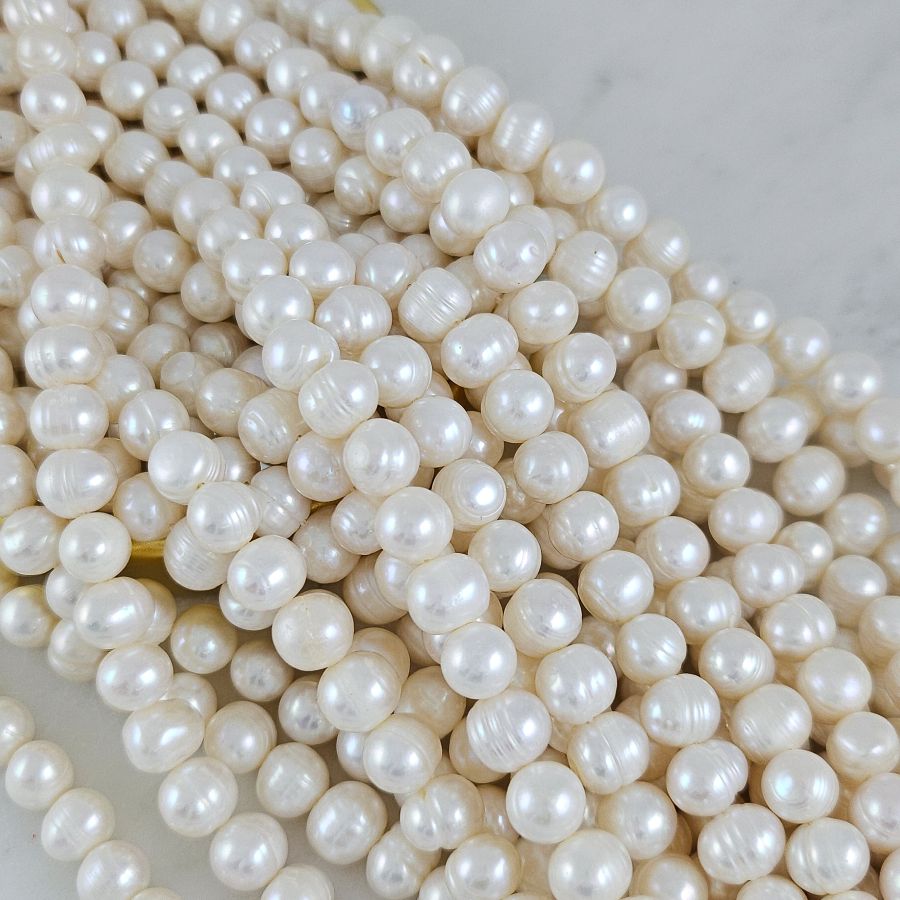 Жемчуг речной натуральный 7.5-9 мм, форма картофель, А+, белый (8102) купить с доставкой по России | Интернет-магазин Viva Beads