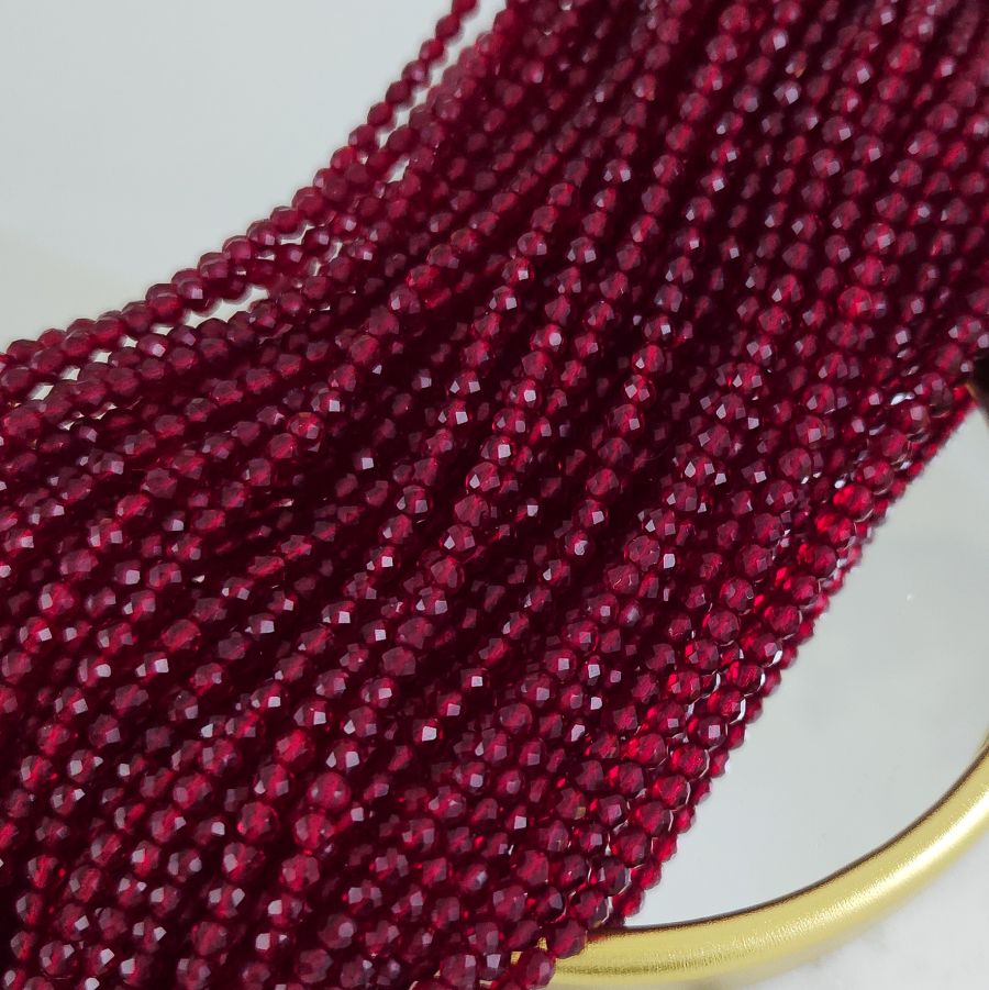 Нить 36 см Бусины стеклянные ок. 3 мм, граненый шар, темно-красный (8466-3-ТКРАС) купить с доставкой по России | Интернет-магазин Viva Beads