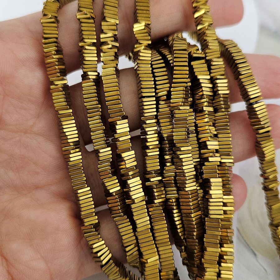 Нить 19 см Гематит, гематин 4х1 мм бусины плоский квадрат, цвет античное золото (7896-4) для бижутерии купить с доставкой по России | Интернет‑магазин Viva Beads
