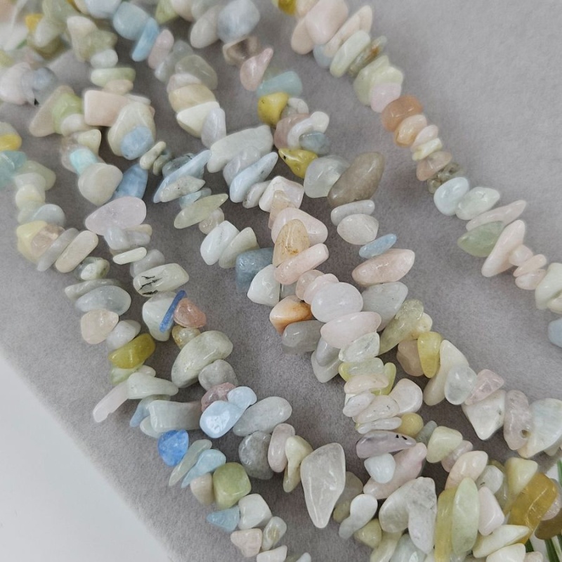 Нить 39 см Берилл / морганит / крошка 5-8 мм (7618) для бижутерии купить с доставкой по России | Интернет‑магазин Viva Beads
