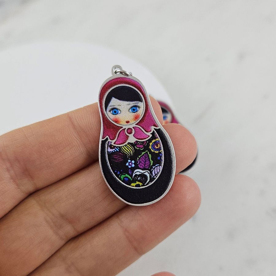 Подвеска Матрешка 38х20 мм с цветной печатью, родиевое покрытие (10135-Р) купить с доставкой по России | Интернет-магазин Viva Beads