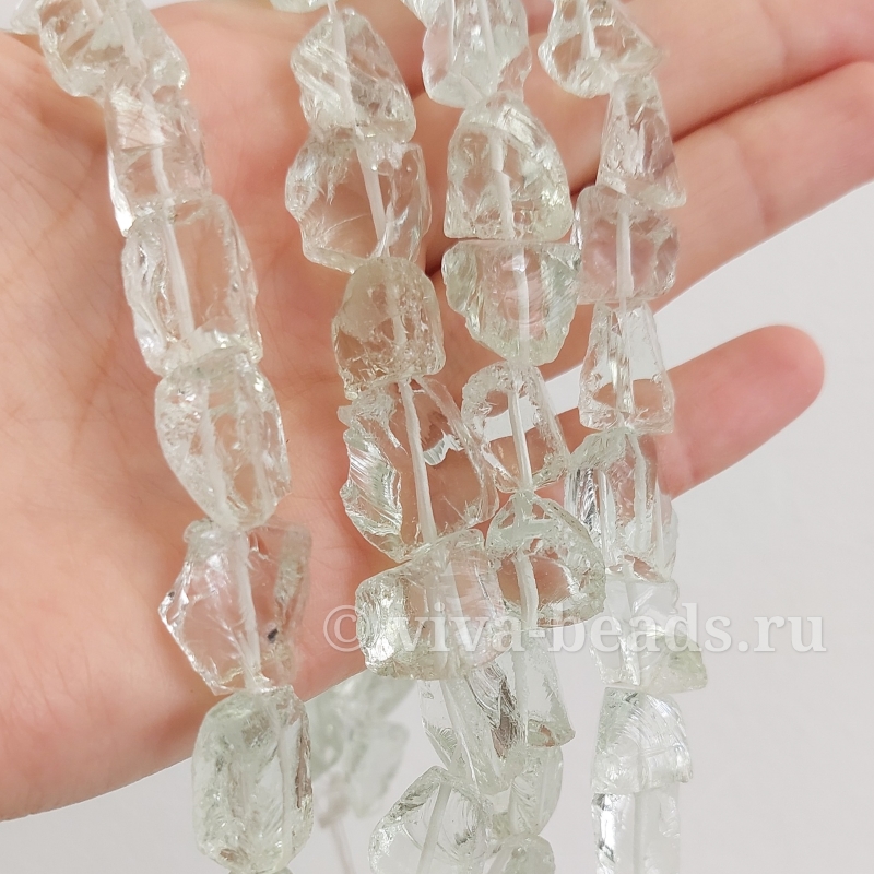 УЦЕНКА 1 шт. "Кварц" бледно-зеленый кусочки средние 10-16х10-14 мм (6696-УЦ)