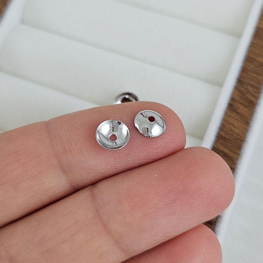 1 шт. Шапочки для бусин 6 мм родиевое покрытие (9428-6-Р) купить с доставкой по России | Заказать в интернет-магазине Viva Beads
