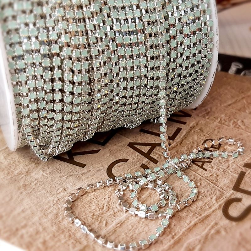 50 см Стразовая цепь SS 4.5 1.7 мм опал зеленый (4270) купить с доставкой по России | Интернет-магазин Viva Beads