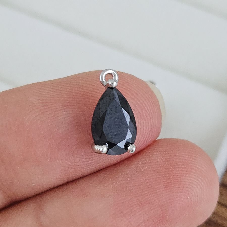 Подвеска Капля 11.6х6.5х4.2 мм с фианитом, черный, родиевое покрытие (10224-ЧР) купить с доставкой по России | Интернет-магазин Viva Beads