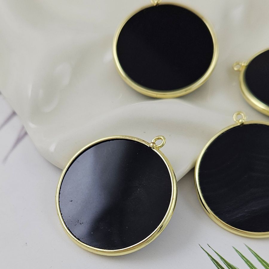 Подвеска круглая 33.6х30.3 мм черный агат, позолота 14К (9999-З) купить в Воронеже | Заказать в интернет-магазине Viva Beads
