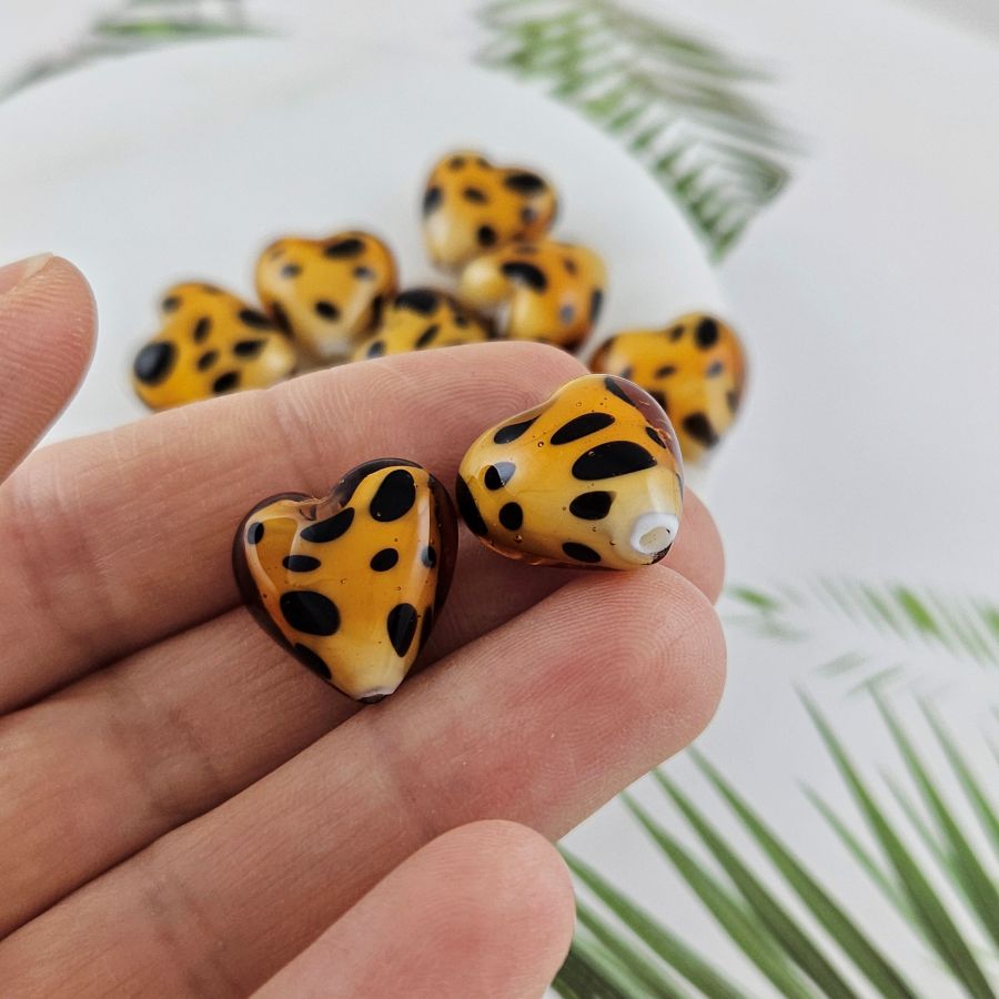 Бусина лэмпворк Сердце ок. 15 мм, коричневый (10030-КОР) купить с доставкой по России | Интернет-магазин Viva Beads