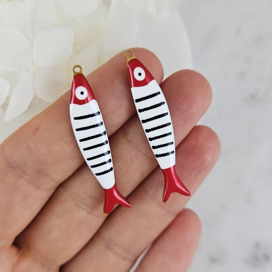 Подвеска Рыба 39.5х7.7х3.3 мм с эмалью, сталь в позолоте 18К (10208-Ч) купить с доставкой по России | Интернет-магазин Viva Beads