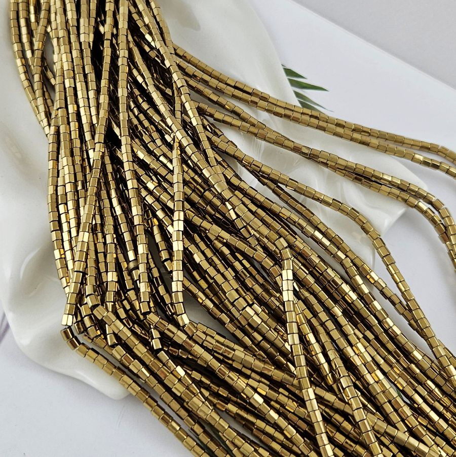 Нить 39 см Гематит многогранник 3х2.9 мм цвет античное золото (6997-3-АЗ) купить в Воронеже | Заказать в интернет-магазине Viva Beads
